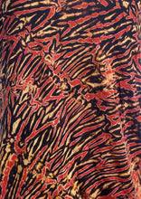 Load image into Gallery viewer, Lava