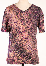 Load image into Gallery viewer, XL - Purple V Neck